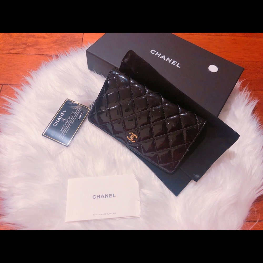 Chanel wallet